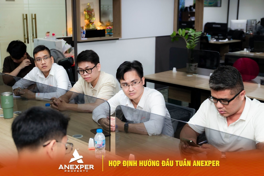 Anexper họp giao ban đầu tuần, thống nhất mục tiêu cho tuần mới Anexper họp giao ban đầu tuần, thống nhất mục tiêu cho tuần mới