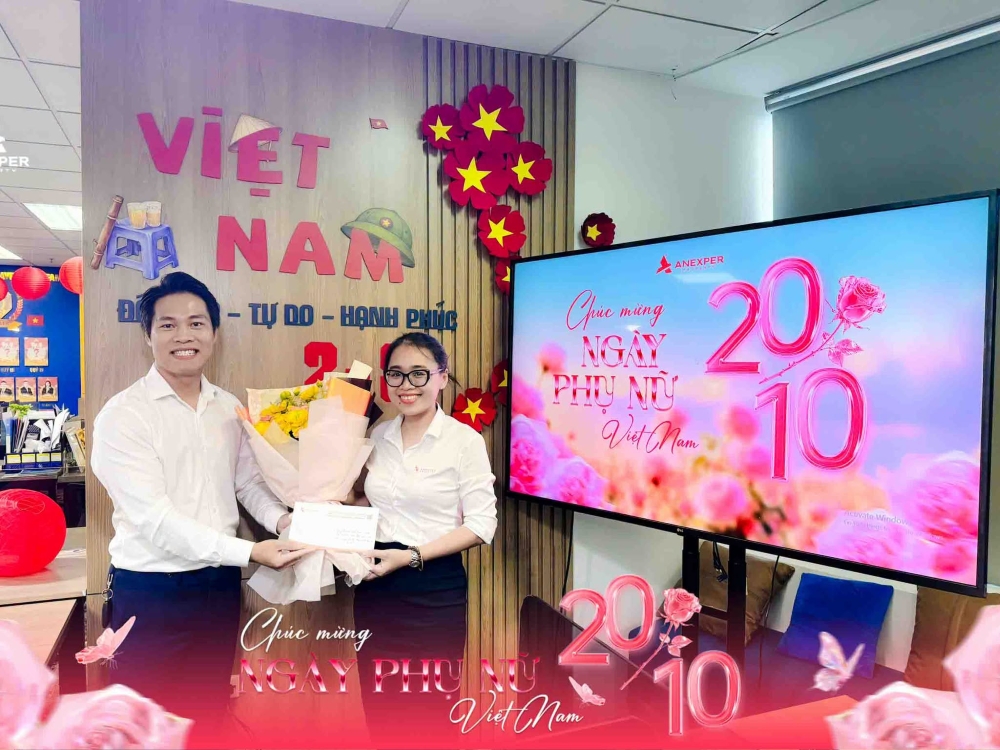 Anexper gửi trao quà tặng cùng lời chúc đến toàn thể nữ CBNV trong ngày 20/10